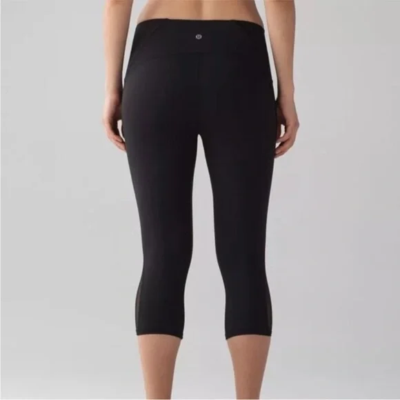 Lululemon Women Train Times Crop 17" (LW6ADDS) BLACK Mesh Panels Size 2 - Picture 2 of 6